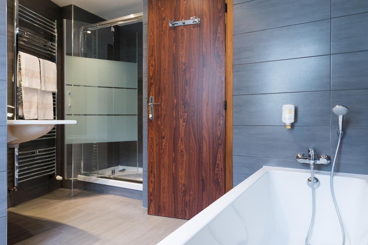 Chambre Lits Jumeaux avec Baignoire